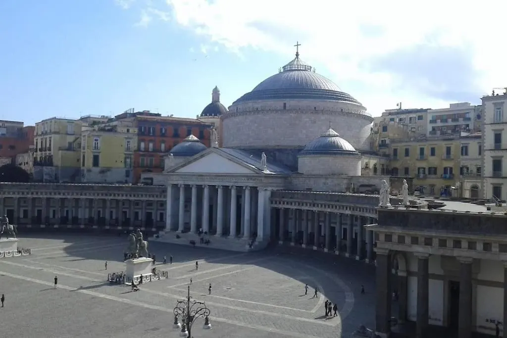 Appartamento Nel Centro Di Napoli - Clorinda House 0*, Naples Italy