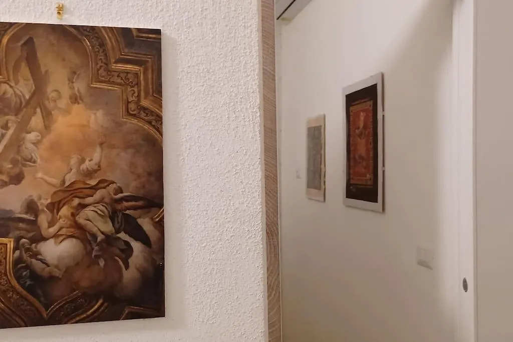 Appartamento Nel Centro Di Napoli - Clorinda House 0*, Naples